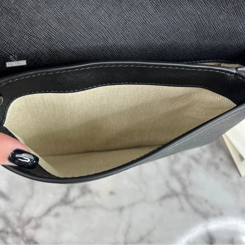 Tory Burch Emerson Crossbody & Shoulder Bag In Black - Picture 9 of 11